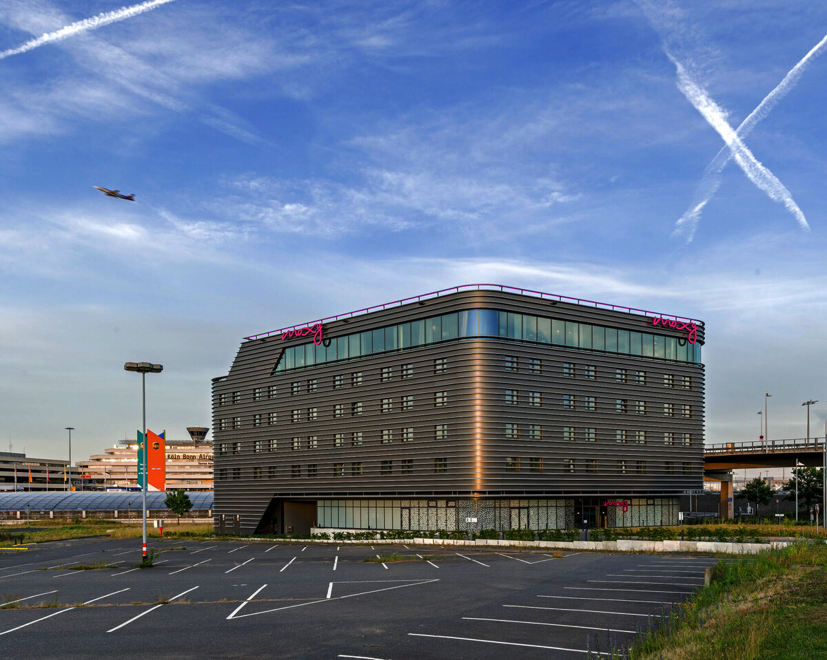 Hotelneubau – Flughafen Köln Bonn – Technisches Controlling Hotelneubau – Flughafen Köln Bonn – Technisches Controlling